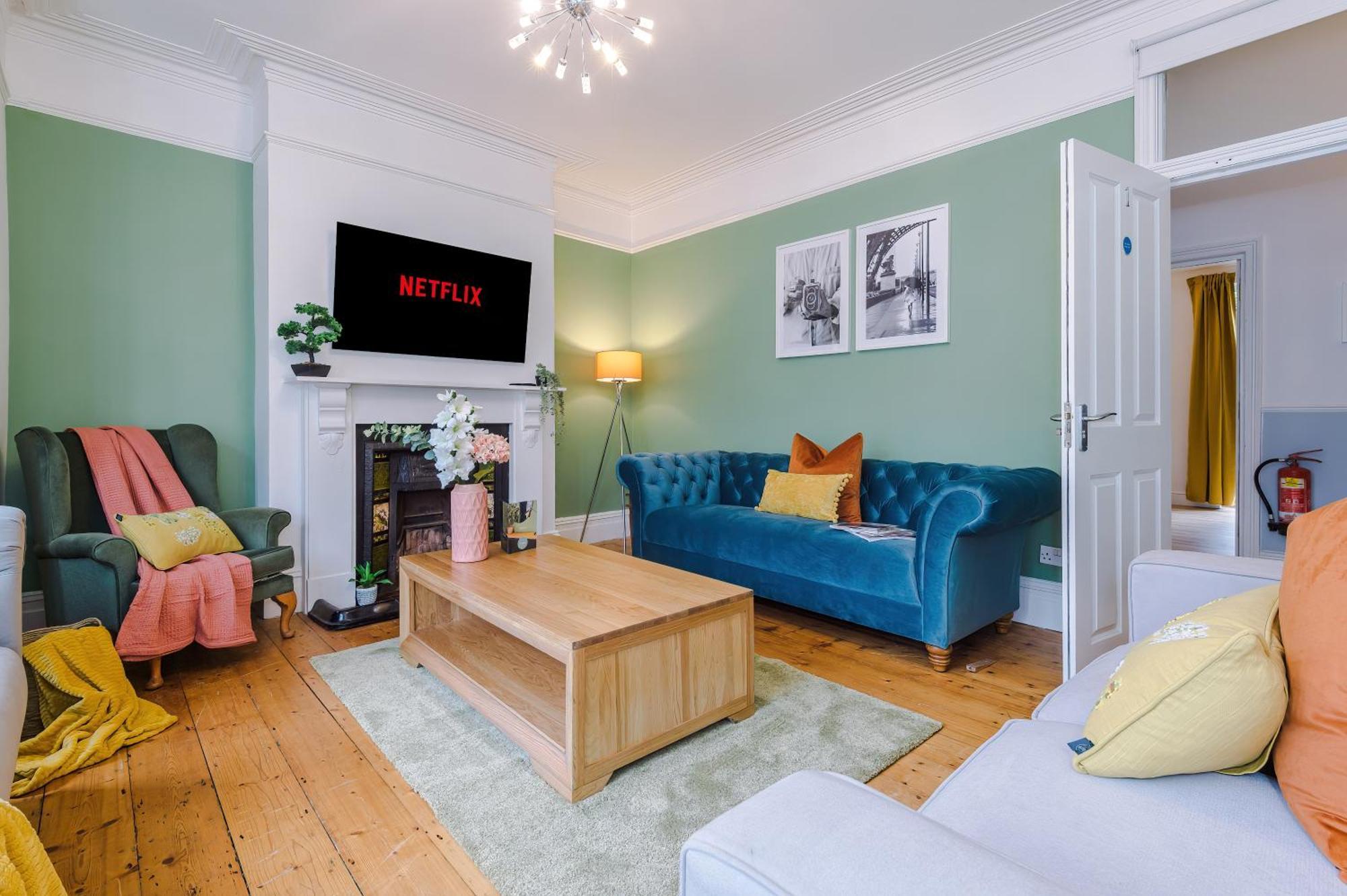 Incredible - Five Bedroom - 7 Actual Beds - 6 Bathroom House By Purestay - Central Bath With Parking エクステリア 写真