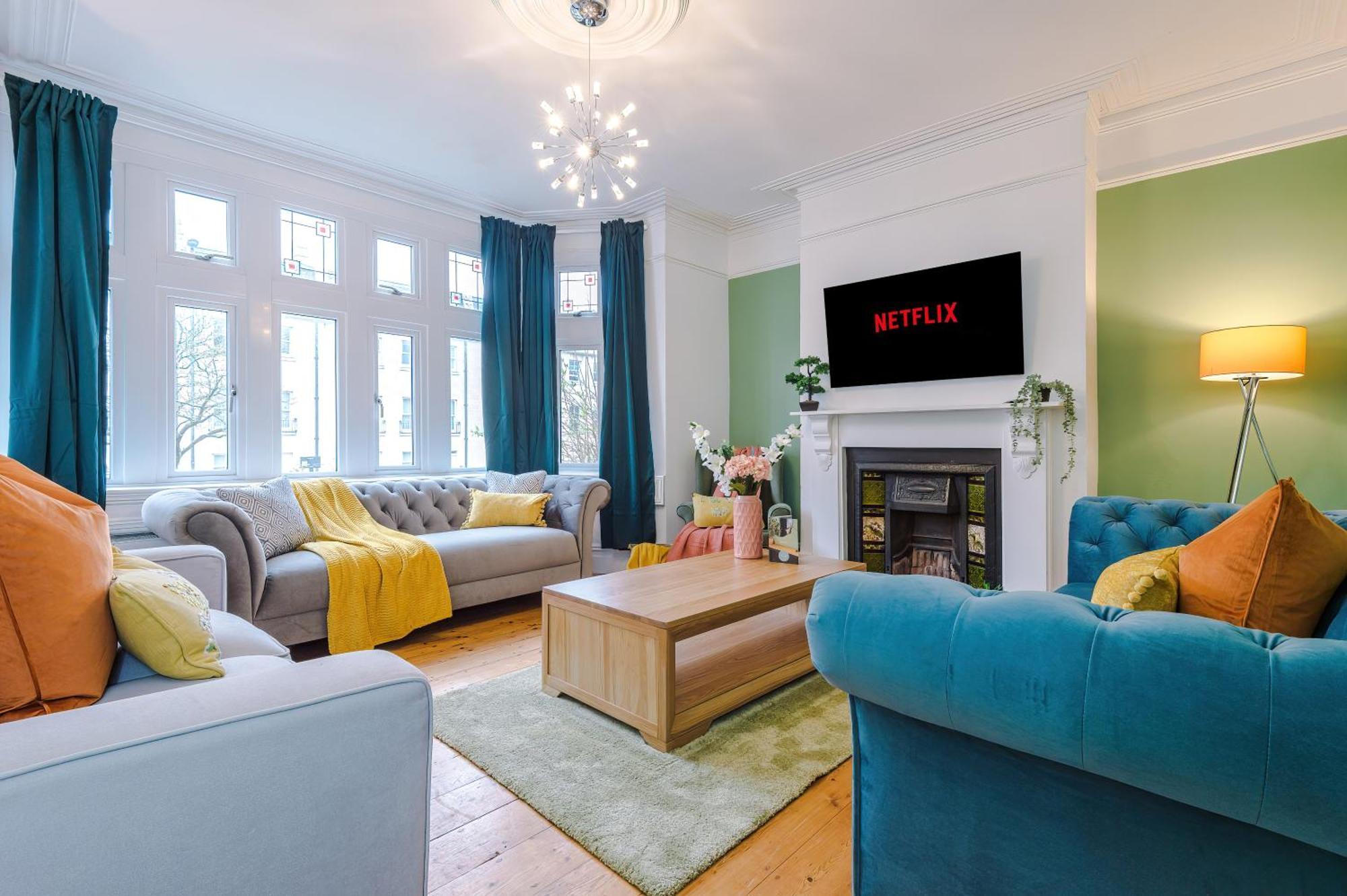 Incredible - Five Bedroom - 7 Actual Beds - 6 Bathroom House By Purestay - Central Bath With Parking エクステリア 写真