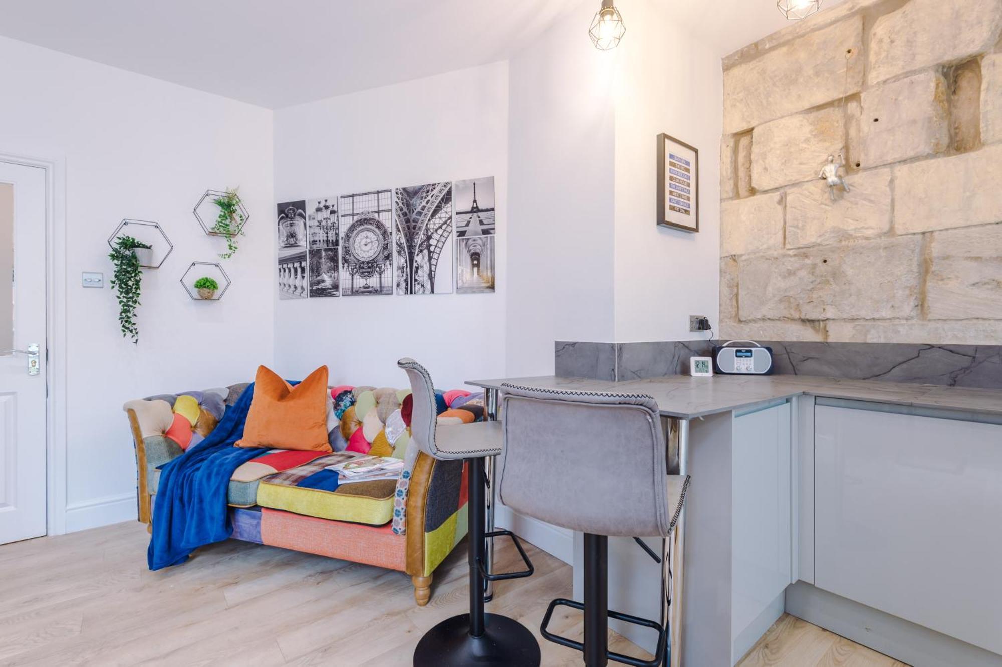 Incredible - Five Bedroom - 7 Actual Beds - 6 Bathroom House By Purestay - Central Bath With Parking エクステリア 写真