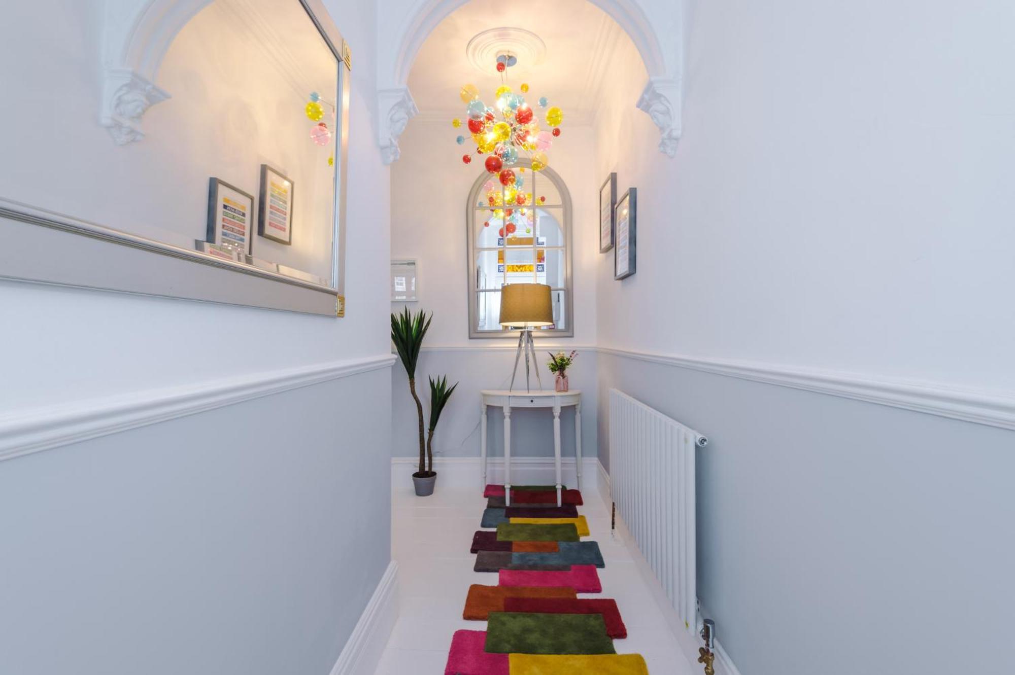 Incredible - Five Bedroom - 7 Actual Beds - 6 Bathroom House By Purestay - Central Bath With Parking エクステリア 写真