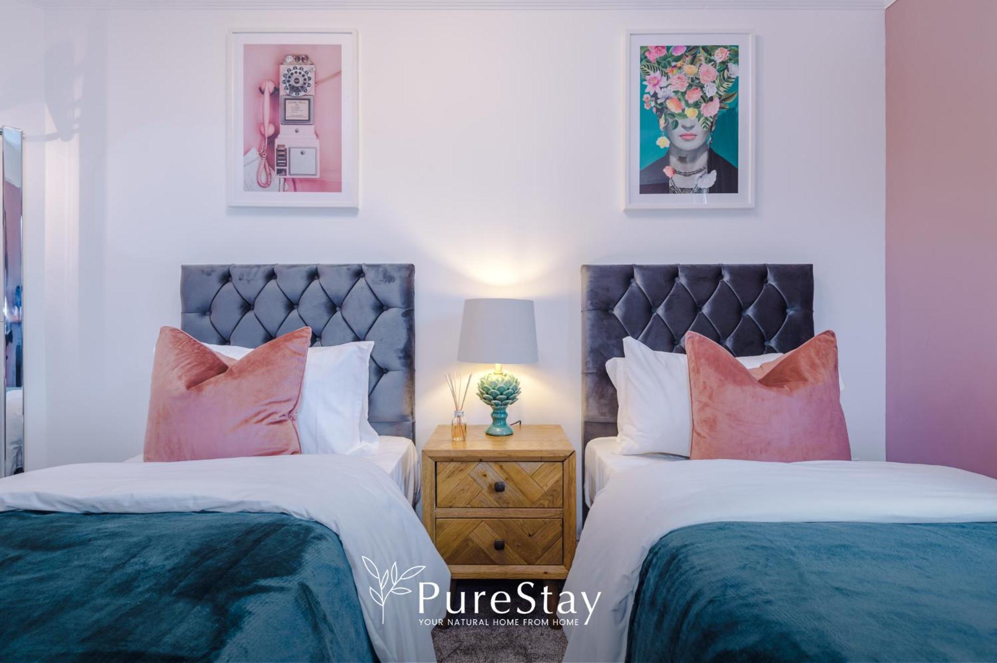 Incredible - Five Bedroom - 7 Actual Beds - 6 Bathroom House By Purestay - Central Bath With Parking エクステリア 写真