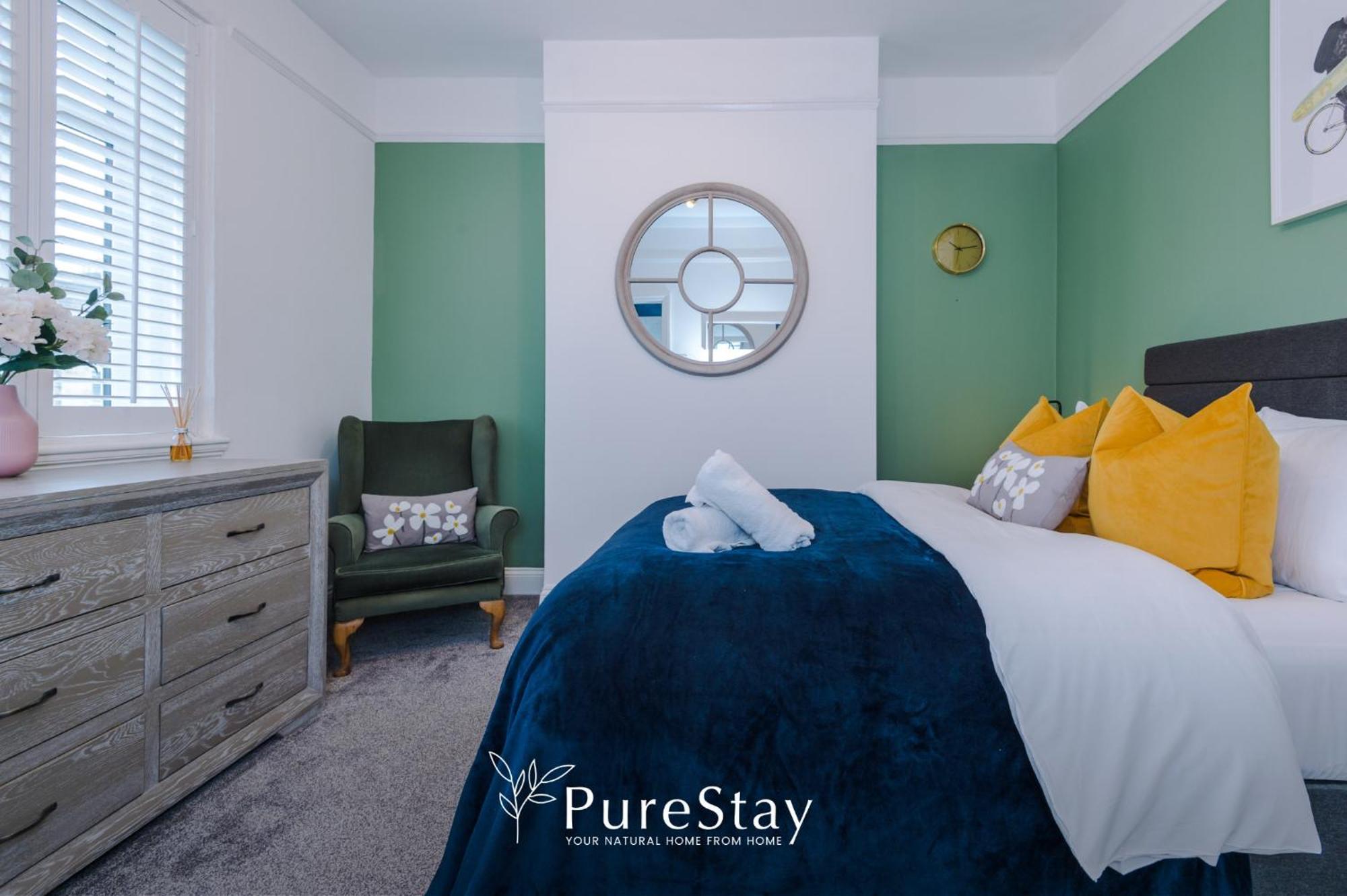 Incredible - Five Bedroom - 7 Actual Beds - 6 Bathroom House By Purestay - Central Bath With Parking エクステリア 写真